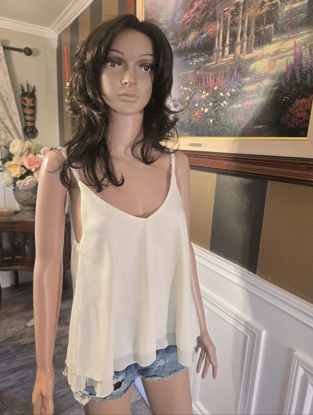 White Women's V-Neck Spaghetti Strap Flowing Tank Top
